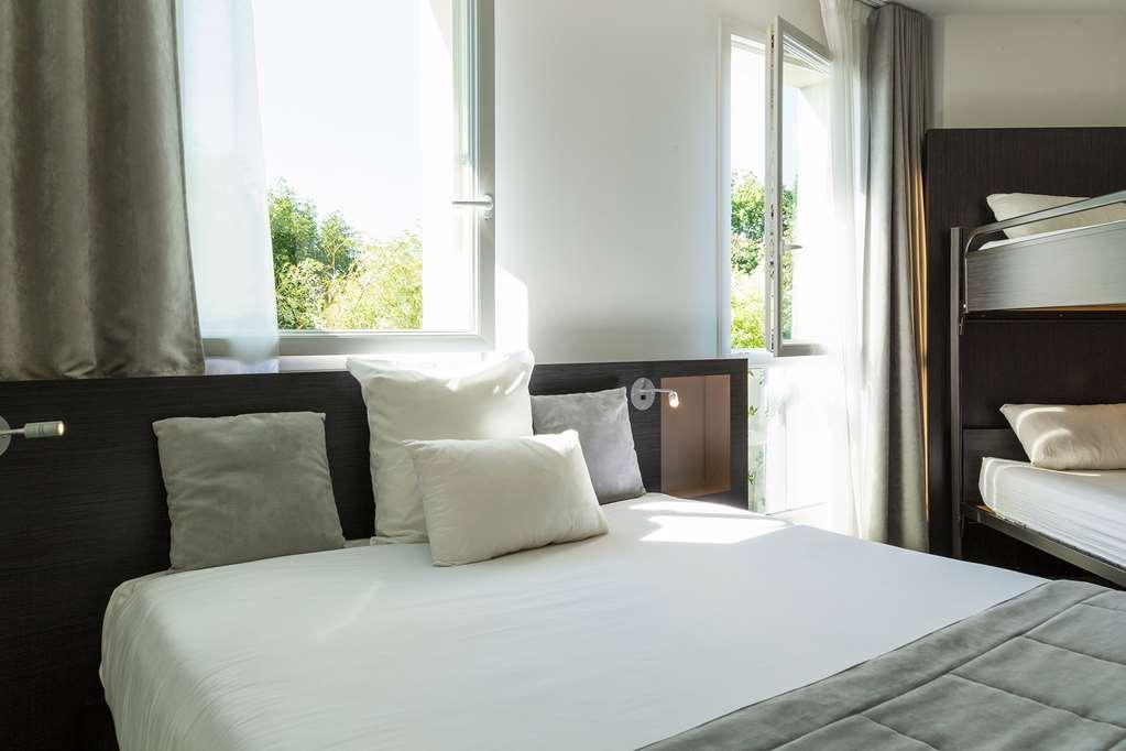 The Originals Boutique Saint James, Montaigu-vendee, Nantes Sud Hotel 3*